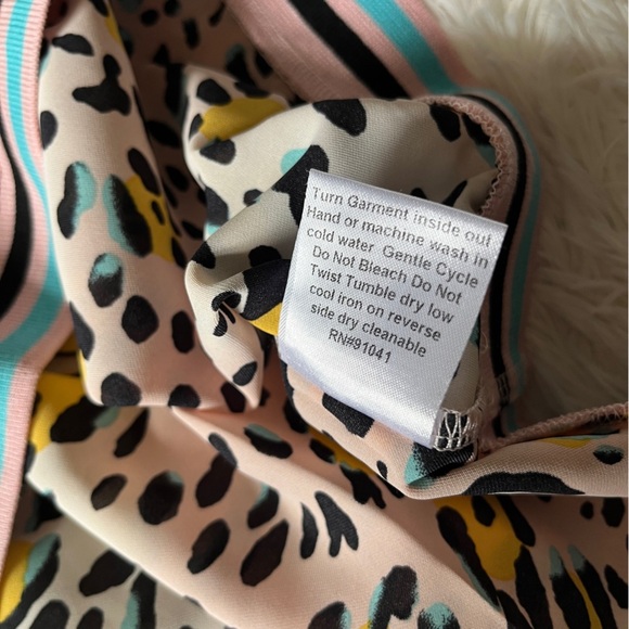 NWT A.Z.I. New York Pastel Relaxed fit Leopard Print Blouse Size M - Picture 12 of 14